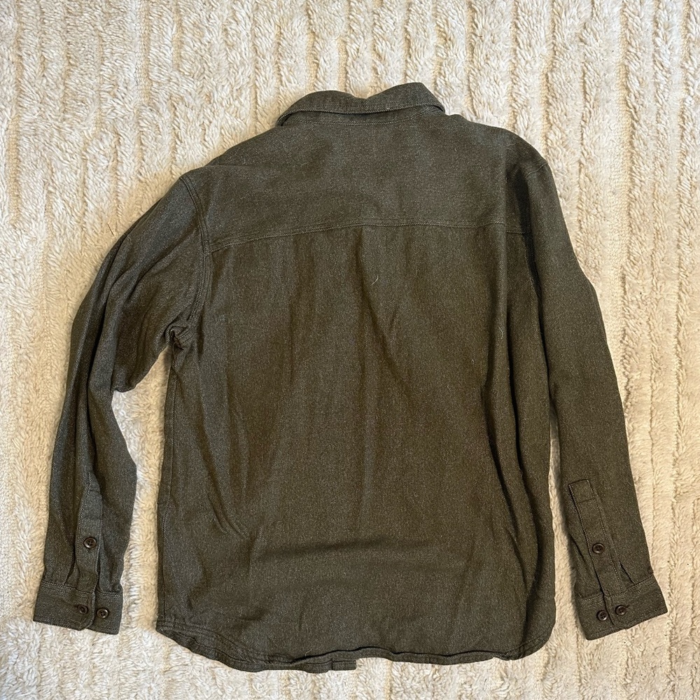 Columbia button down. - Picture 4 of 4